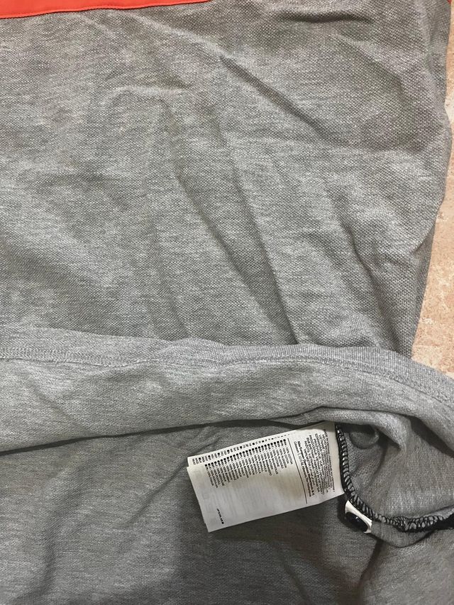 Polo Nike Negro, Gris y Naranja