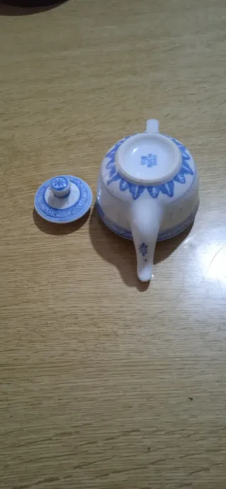 Teiera in porcellana blu e bianca