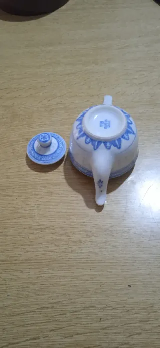 Teiera in porcellana blu e bianca