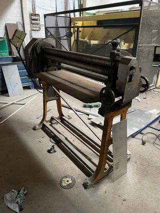 Rodillo curvador motorizado AFA