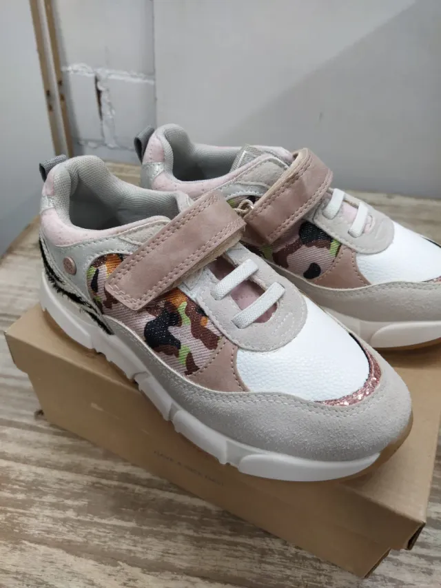 Zapatillas Gioseppo niña talla 31