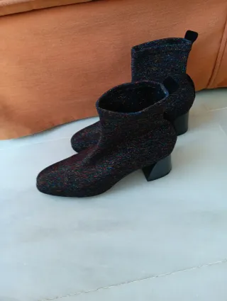 Botines elásticos multicolor T.38