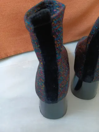 Botines elásticos multicolor T.38