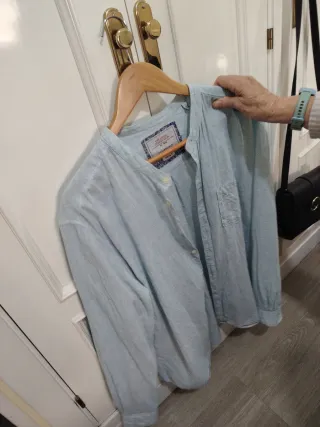 preciosa camisa xico moderna y juvenil,impecable