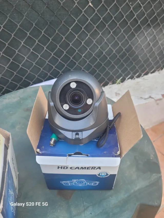 Cámara HDCVI Domo Exterior 957 Gris