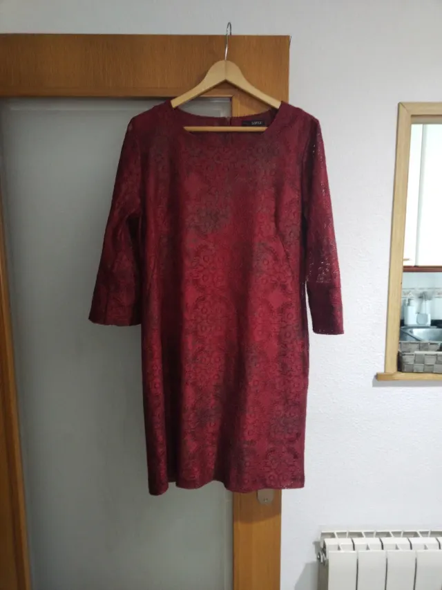 Vestido de fiesta rojo/ Granate