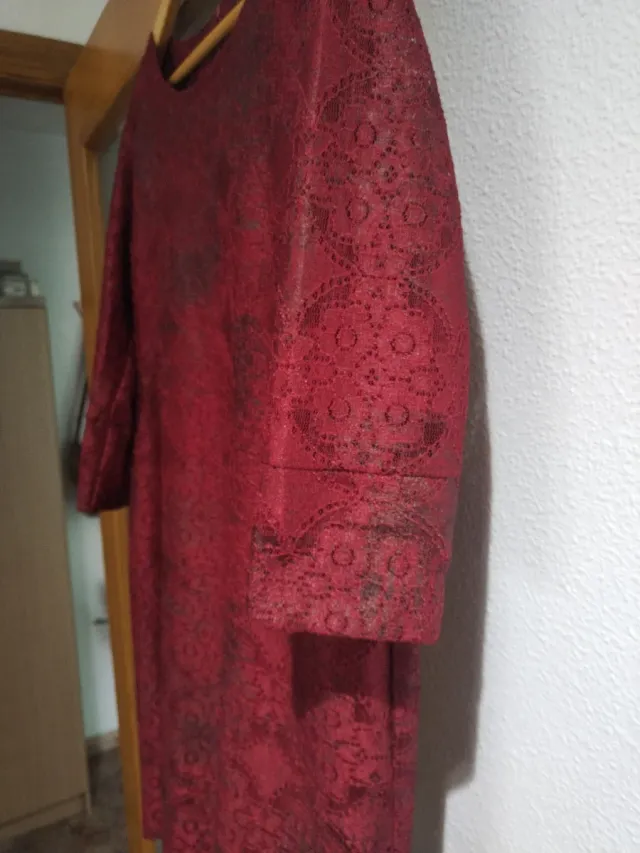 Vestido de fiesta rojo/ Granate