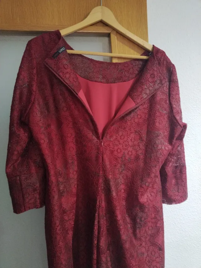 Vestido de fiesta rojo/ Granate