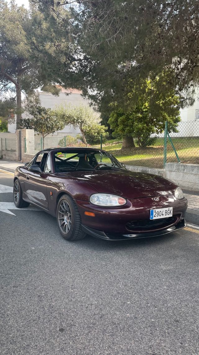 Mazda MX-5 2001