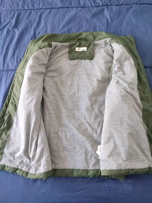 Chaleco acolchado verde. En muy buen estado.