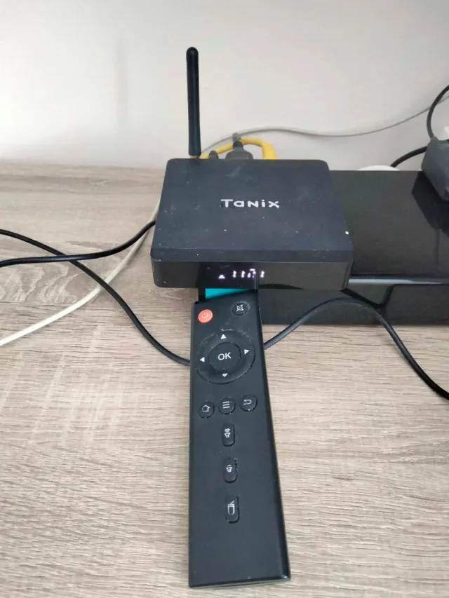 Decodificador Tanix TDT y Fútbol