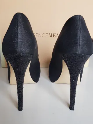 Zapatos de tacón alto tipo peep-toe