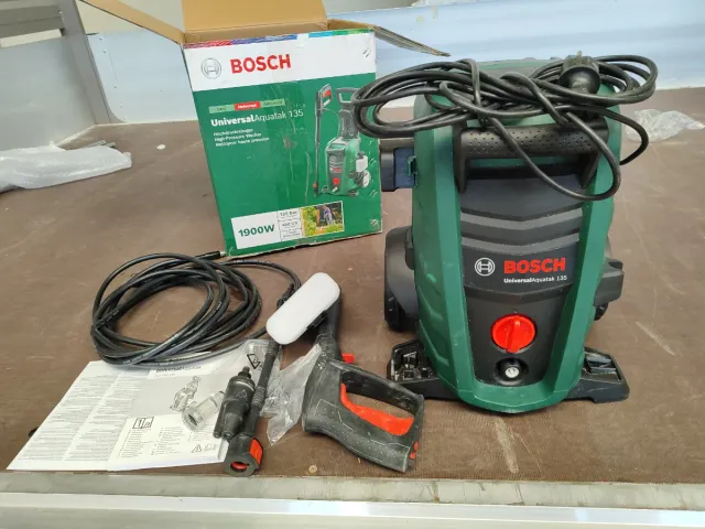 Hidrolimpiadora Bosch UniversalAquatak 135
