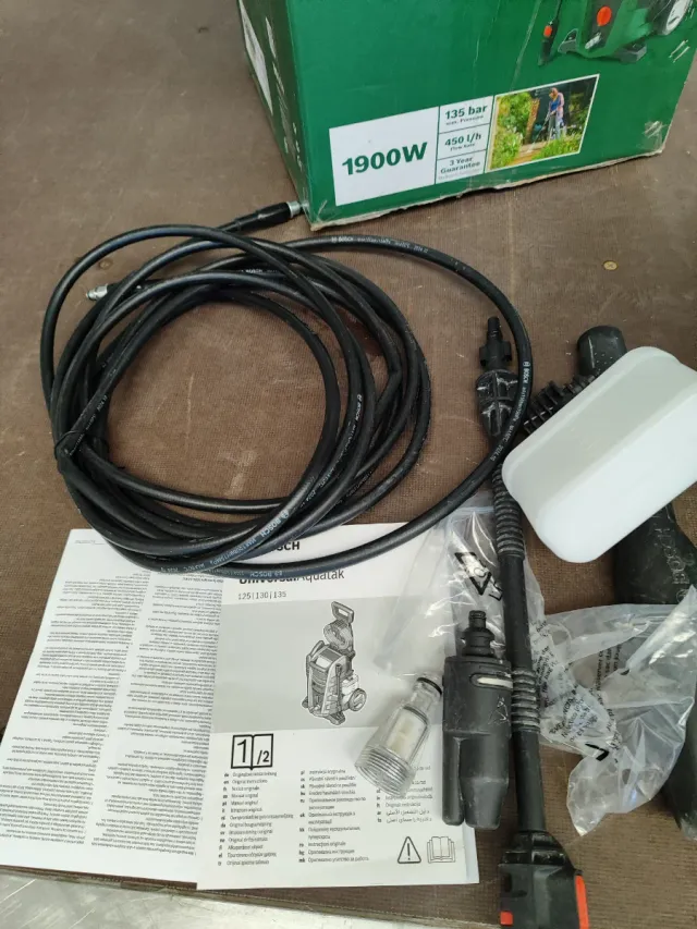 Hidrolimpiadora Bosch UniversalAquatak 135