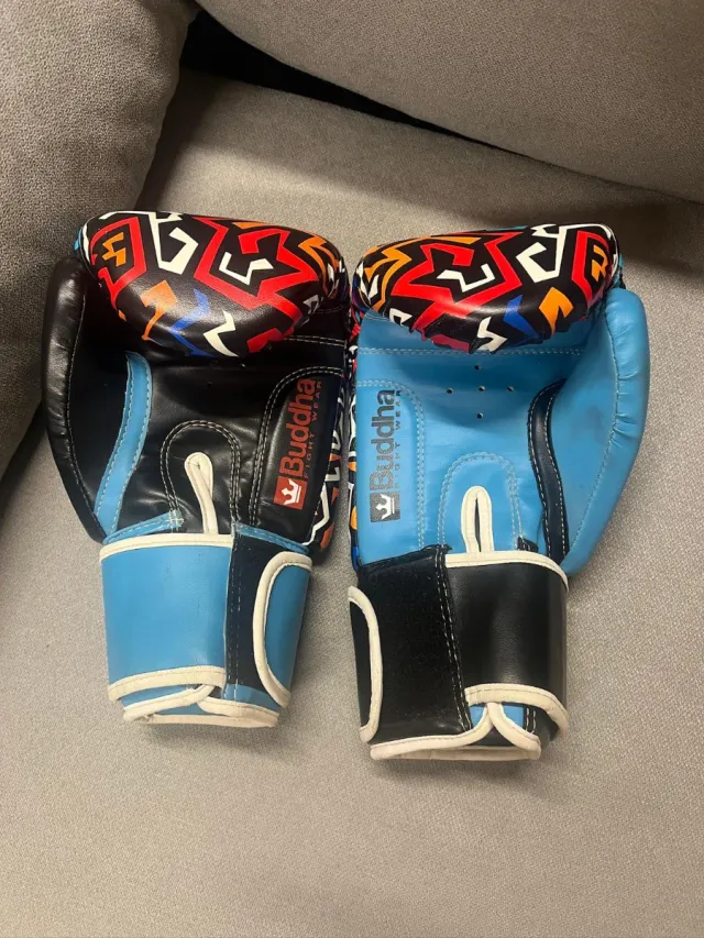 Equipación Kick Boxing Buddha 10oz