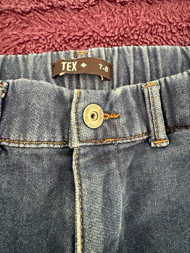 Vaquero niño azul oscuro desgastado