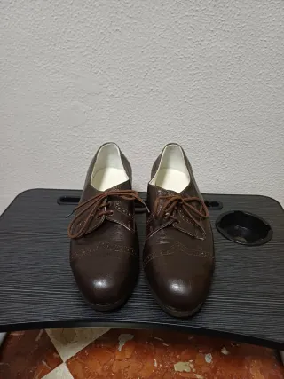 Zapatos brogue marrón chocolate. Talla 38