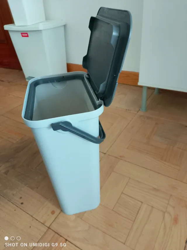 Cubo basura ideal para basura compostable
