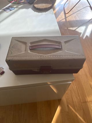 Caja de herramientas vintage