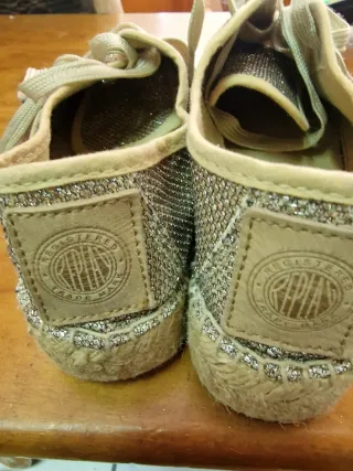 Alpargatas doradas  replay