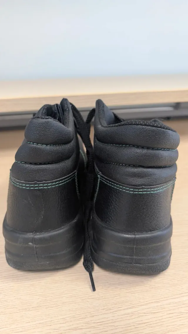 Botas de seguridad negras