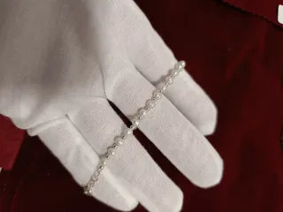 Plata con perlas