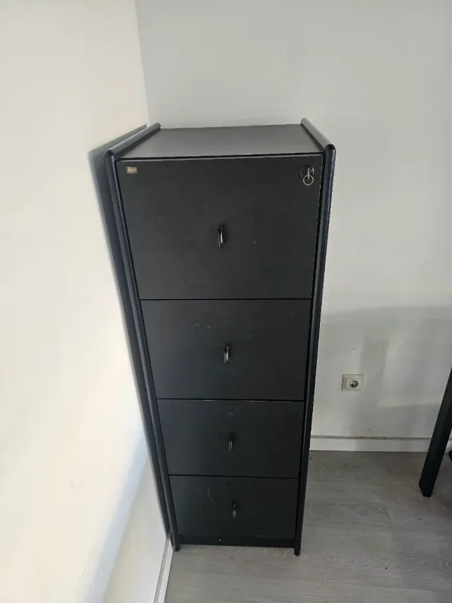 Archivador Metálico Negro