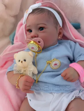 Reborn realizada con genesis ojos de cristal