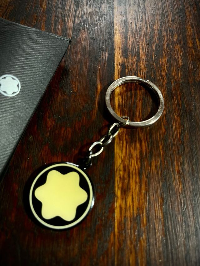 Llavero Montblanc Negro y beige