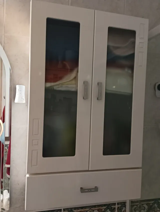 Mueble baño lacado blanco con puertas cristal