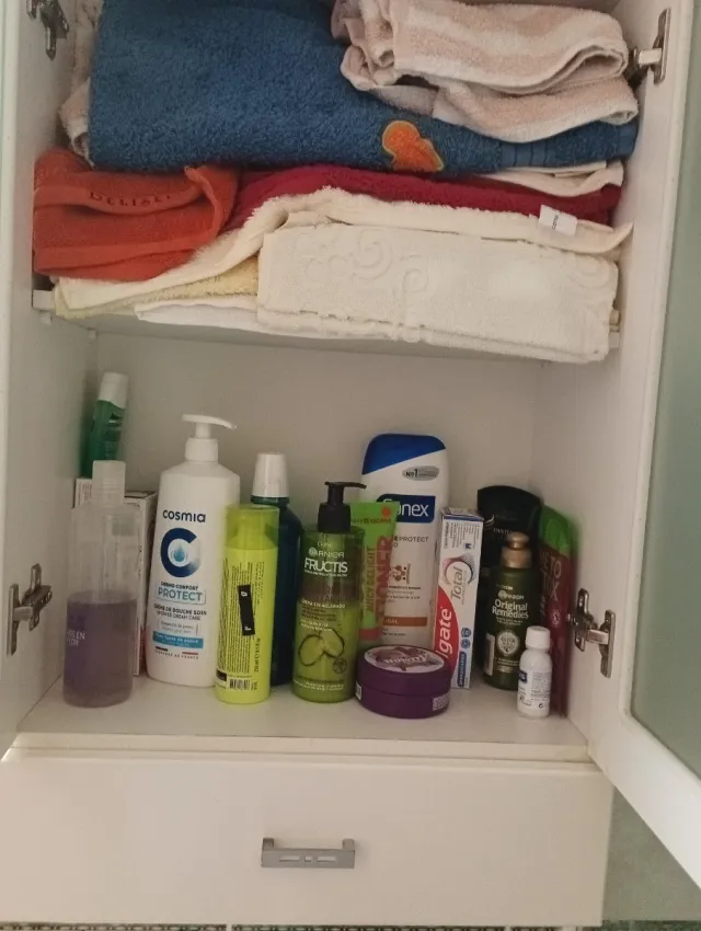 Mueble baño lacado blanco con puertas cristal