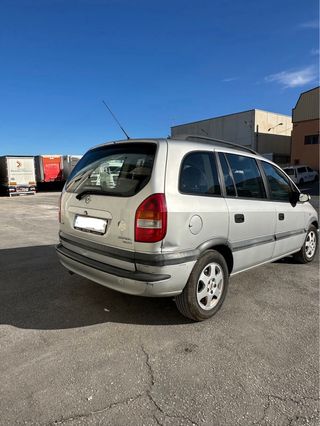 Opel Zafira 2003
