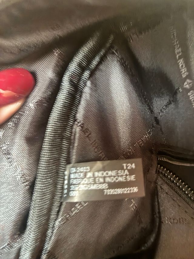 Mochila Michael Kors Negra y Gris