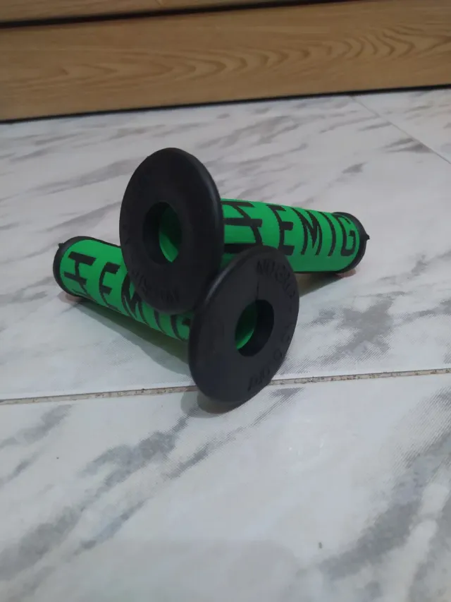 Puños bicompuesto Emig