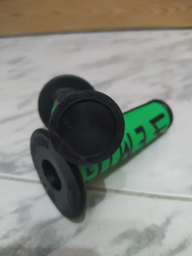 Puños bicompuesto Emig