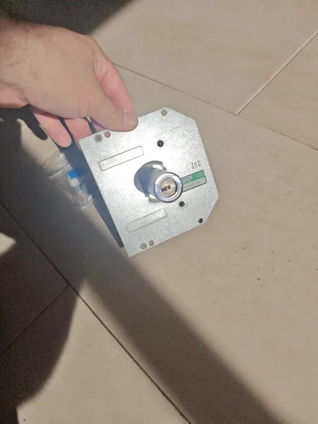 Bombín Mottura Seguridad 91110CP850046AE