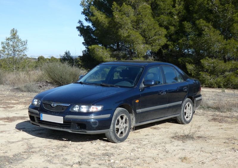 Mazda 626 FE 2.0 16V 115CV - foto 1
