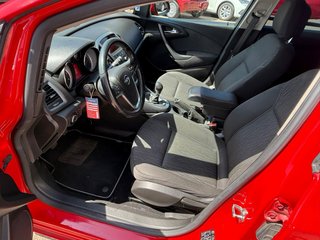 Opel Astra 1.7CDTI 110 CV 6 VELOCIDADES