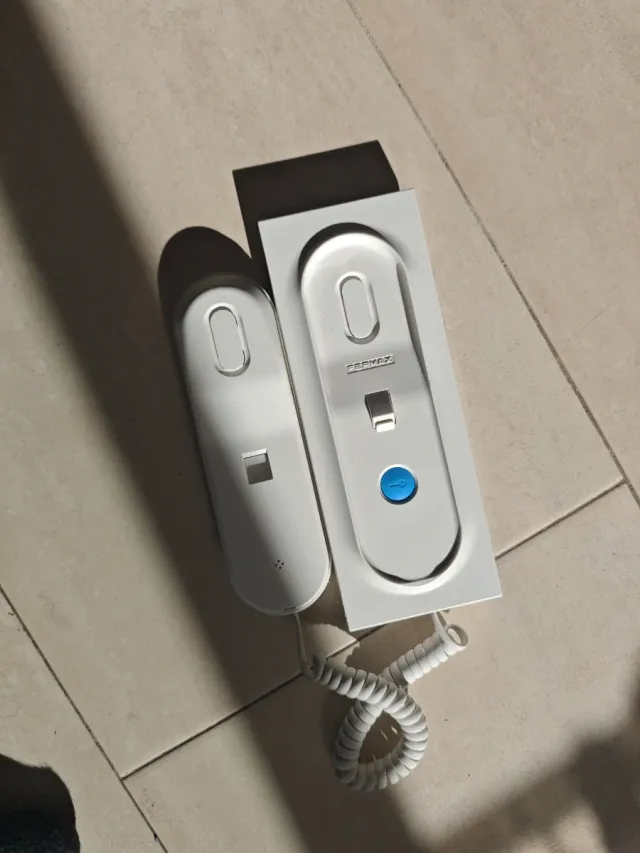 Telefonillo Fermax Blanco