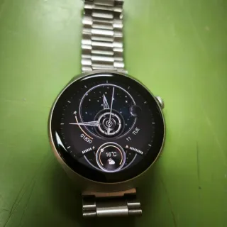 Smartwatch multicolor e argento