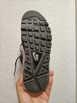 T38,5 Nike Air Max Command Negras