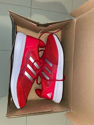Zapatillas Adidas Running Rojas y Blancas