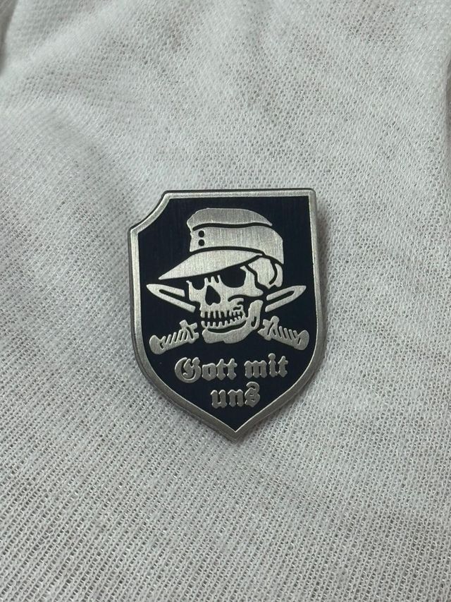 Pin Gott Mit Uns