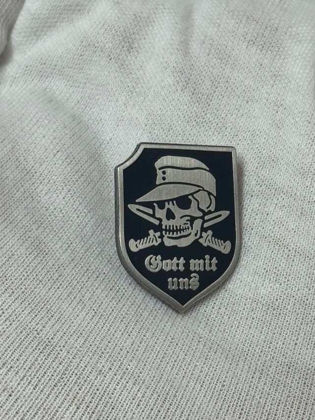 Pin Gott Mit Uns