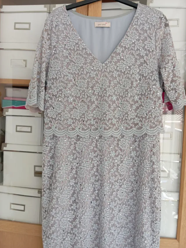 Vestido Per Una gris y plateado