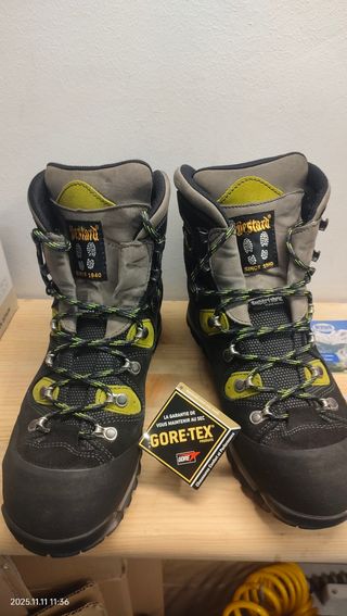 Botas Montaña Bestard Trilogy Goretex suela Vibram