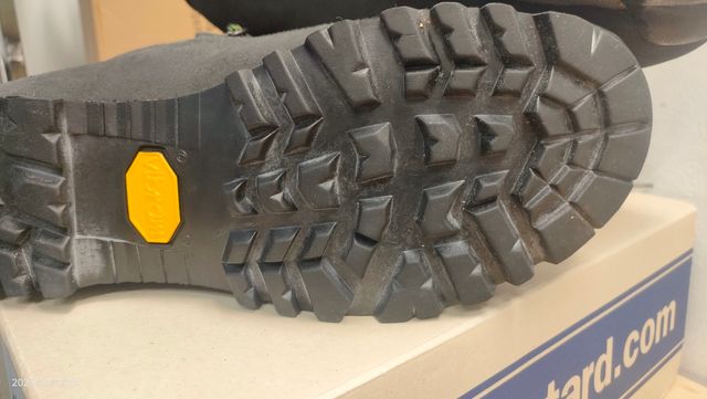 Botas Montaña Bestard Trilogy Goretex suela Vibram