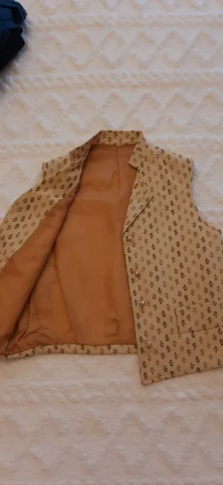 Chaleco fallero niño beige y dorado