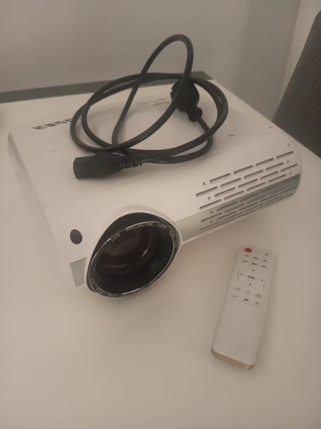 Proyector Yaber Blanco