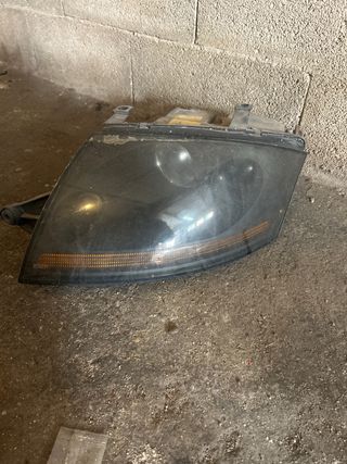 Faro Izquierdo Audi TT 8N